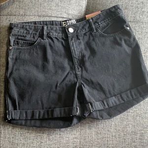 Roebuck and co Black Jean shorts